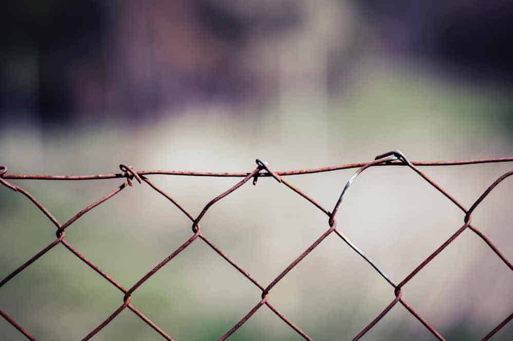 A wire fence to show boundaries in therapy / counselling